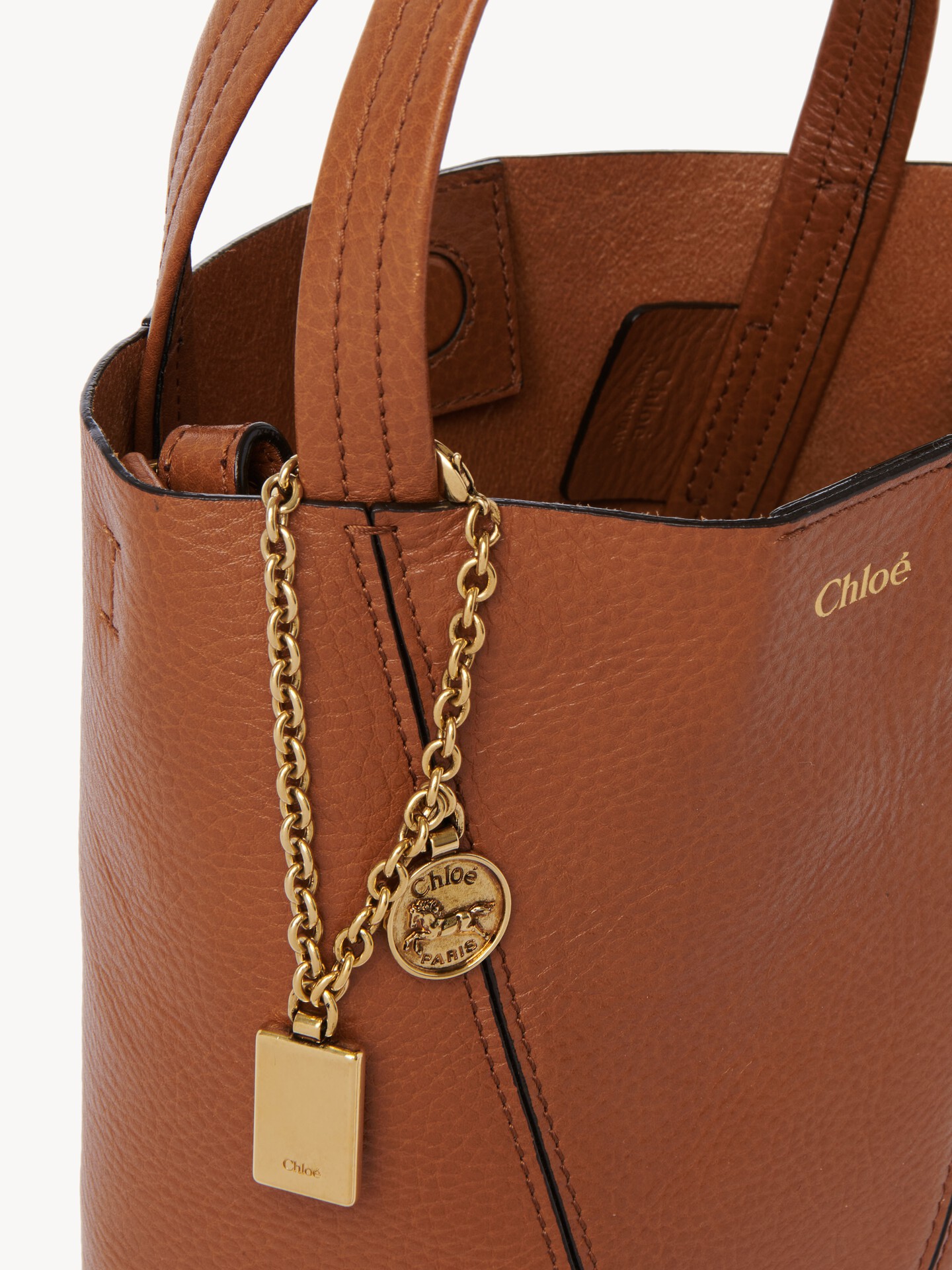Bolso tote peque&ntilde;o Chlo&eacute; Spin de cuero granulado - 6