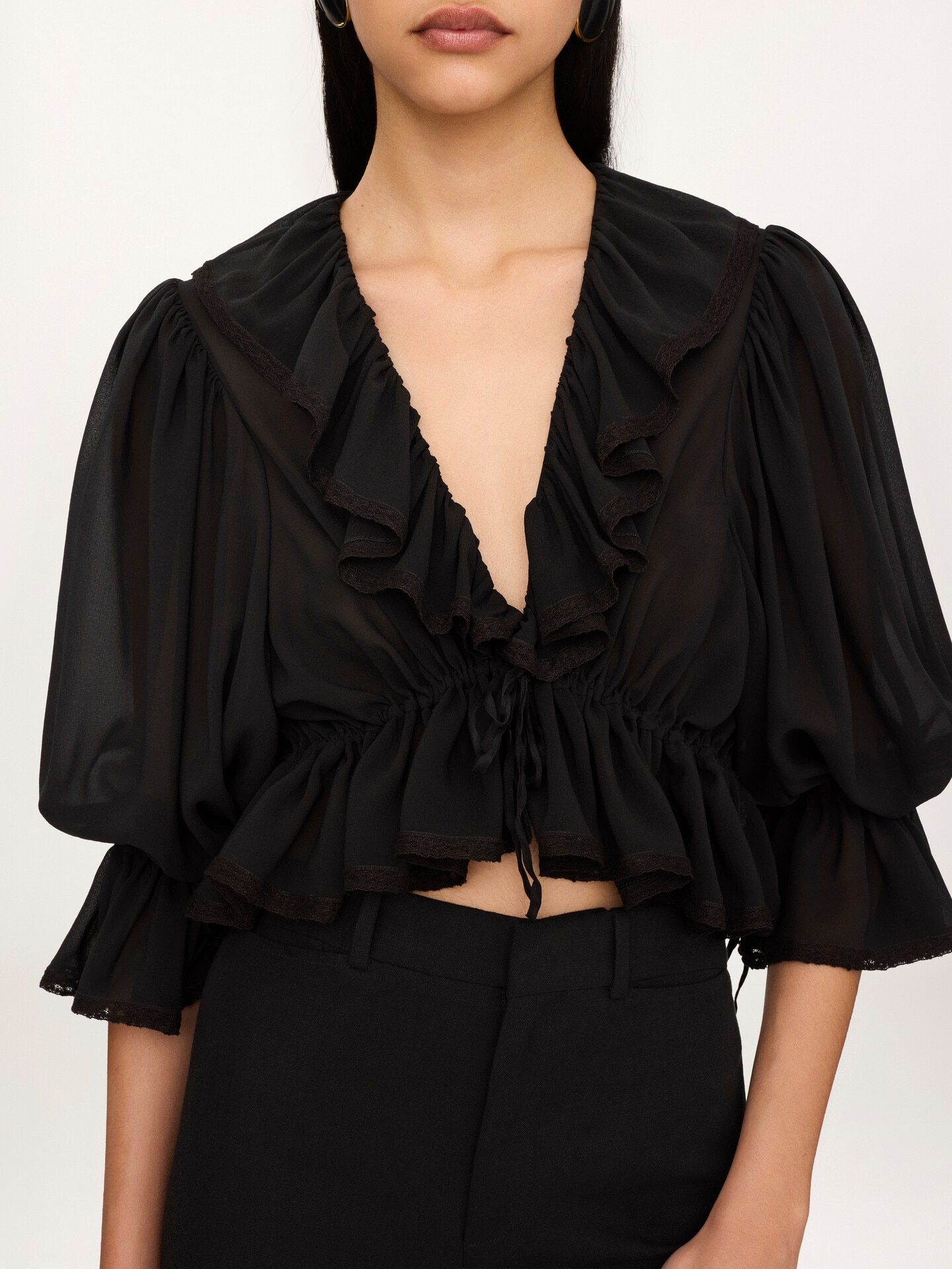 Cropped V-neck ruffle top in silk georgette & lace - 6