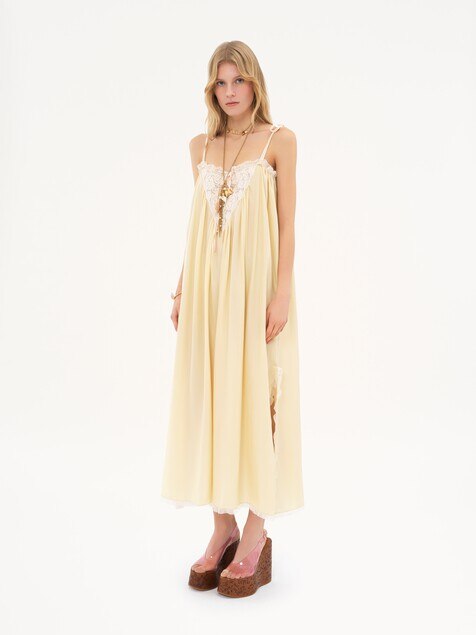 Ruffled long dress in silk habotai & lace