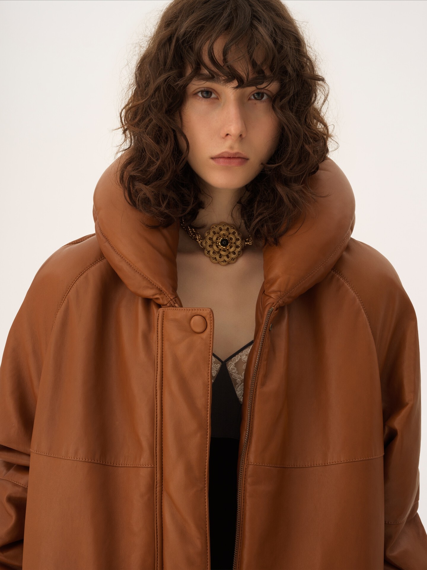 Long puffer coat in leather - 6