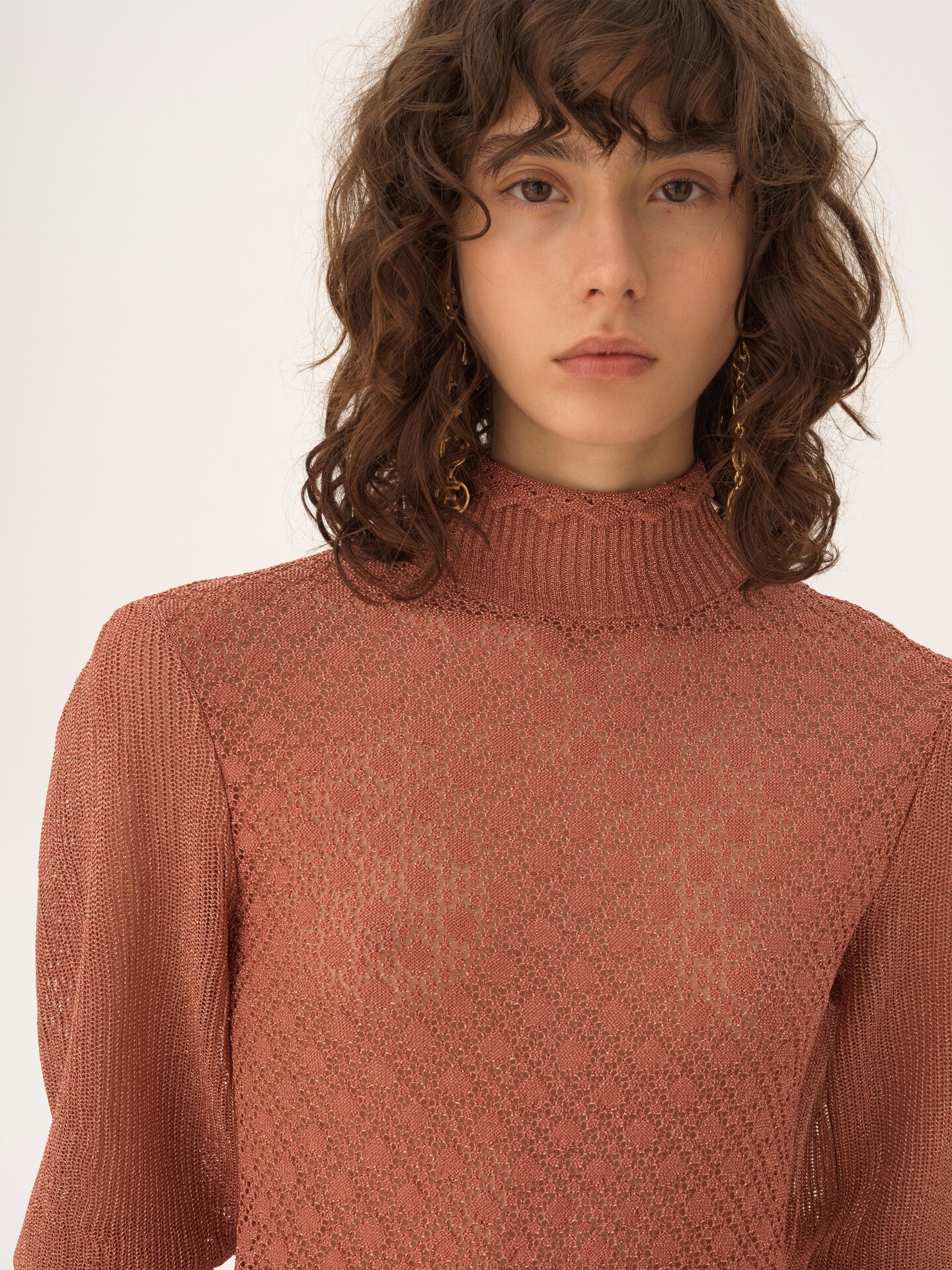 Ruffled puff-sleeve jumper in a lurex knit - 6.0