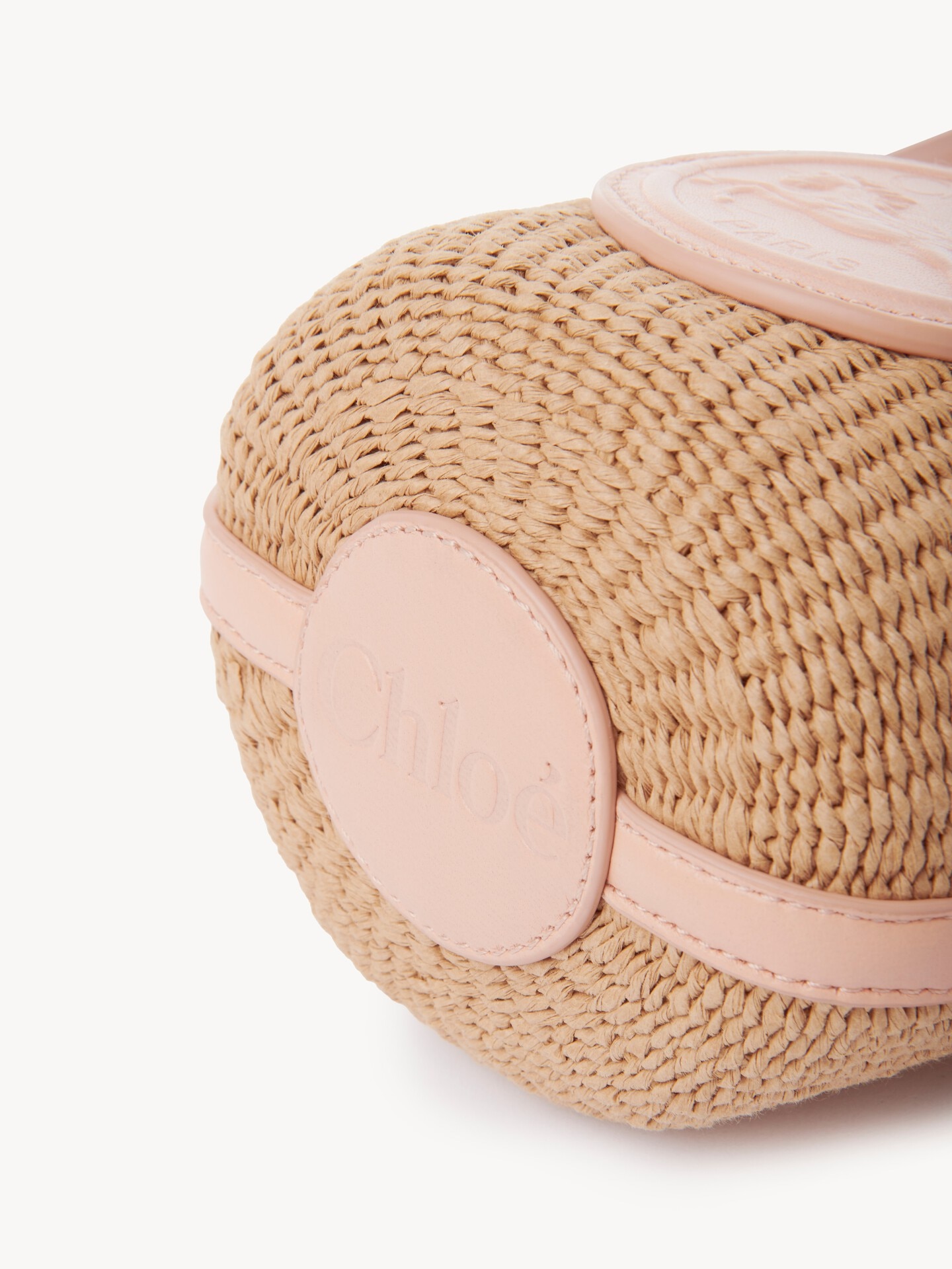 Mini Horse Medal basket bag in natural fibres - 7