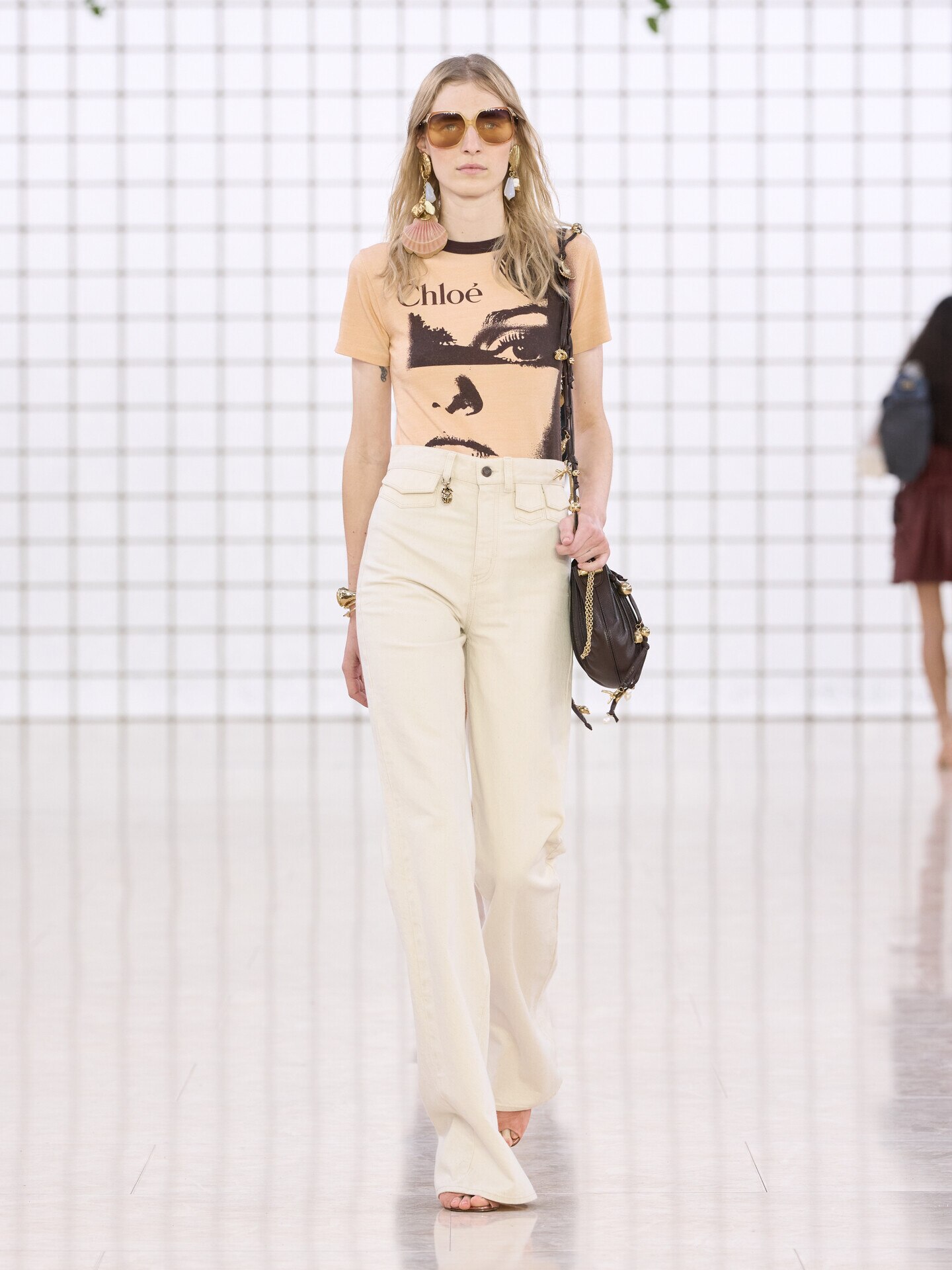Look 32 - 1