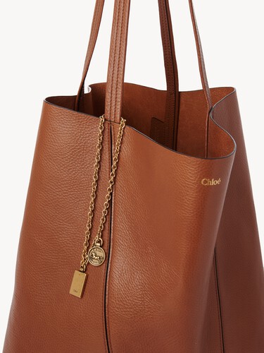 Large Chlo&eacute; Spin tote bag in grained leather - 6
