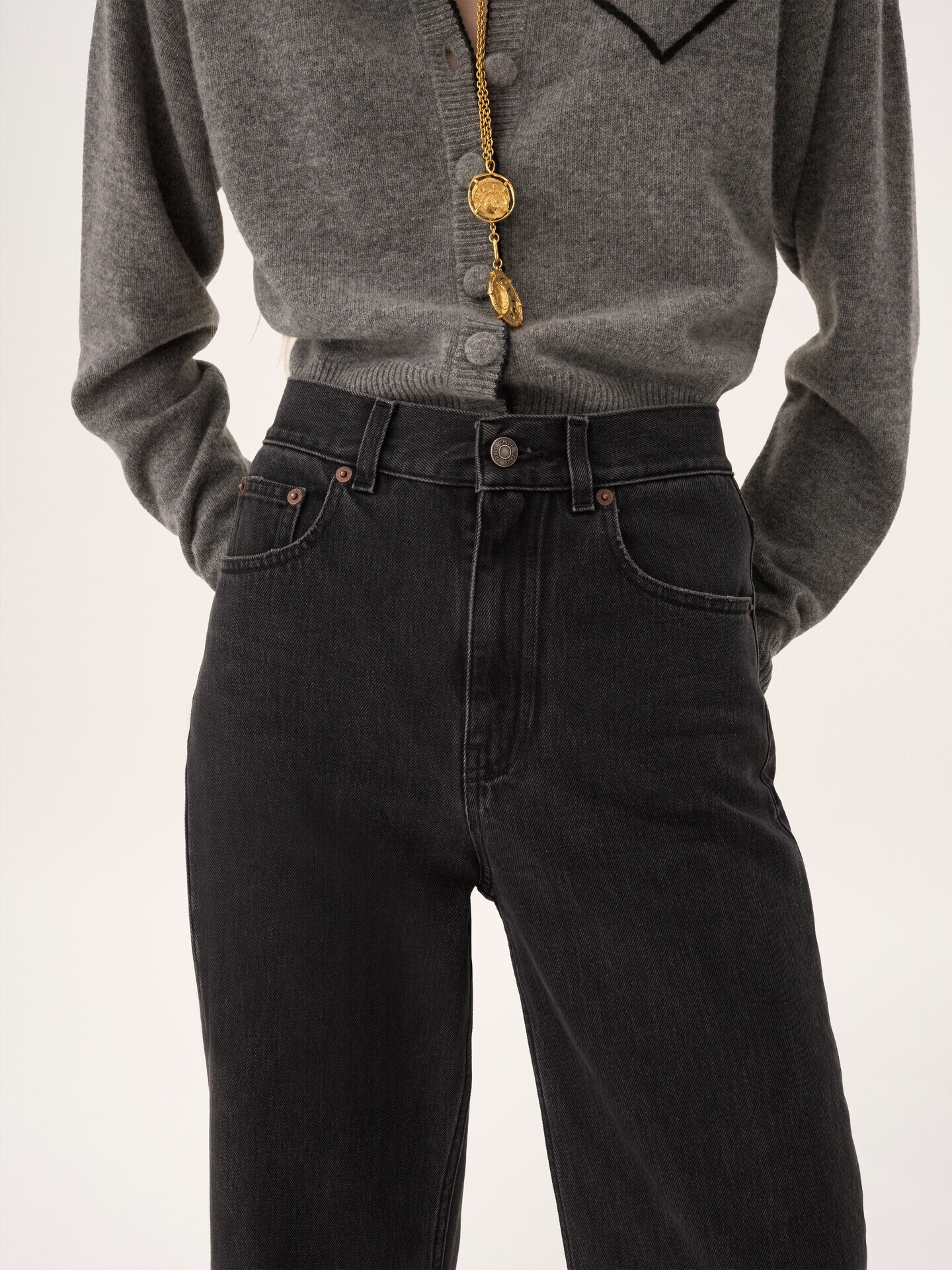 High-rise cropped jeans in denim - 5.0