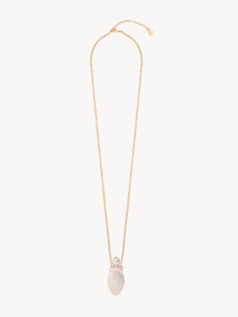 The Chlo&eacute; Mirror pendant necklace