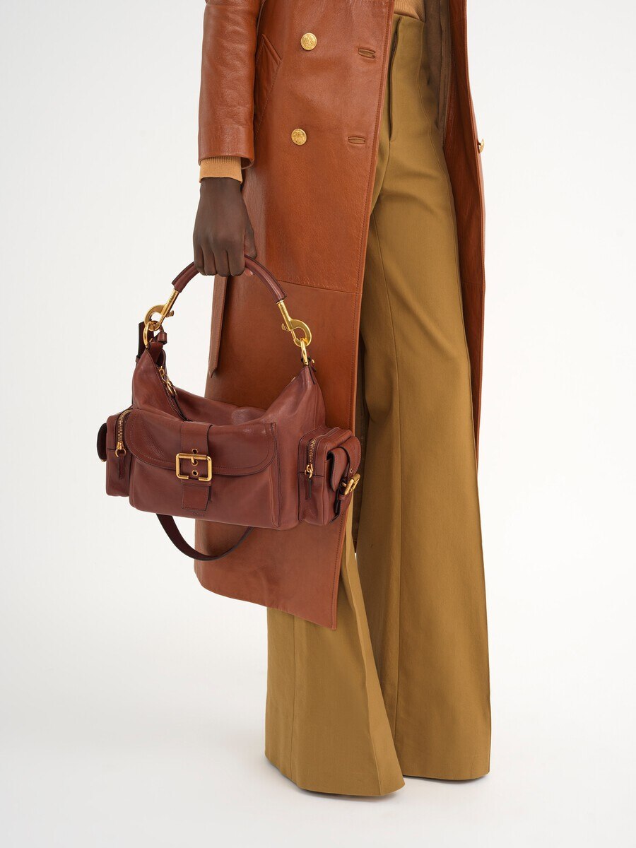 Camera bag in shiny leather - 8