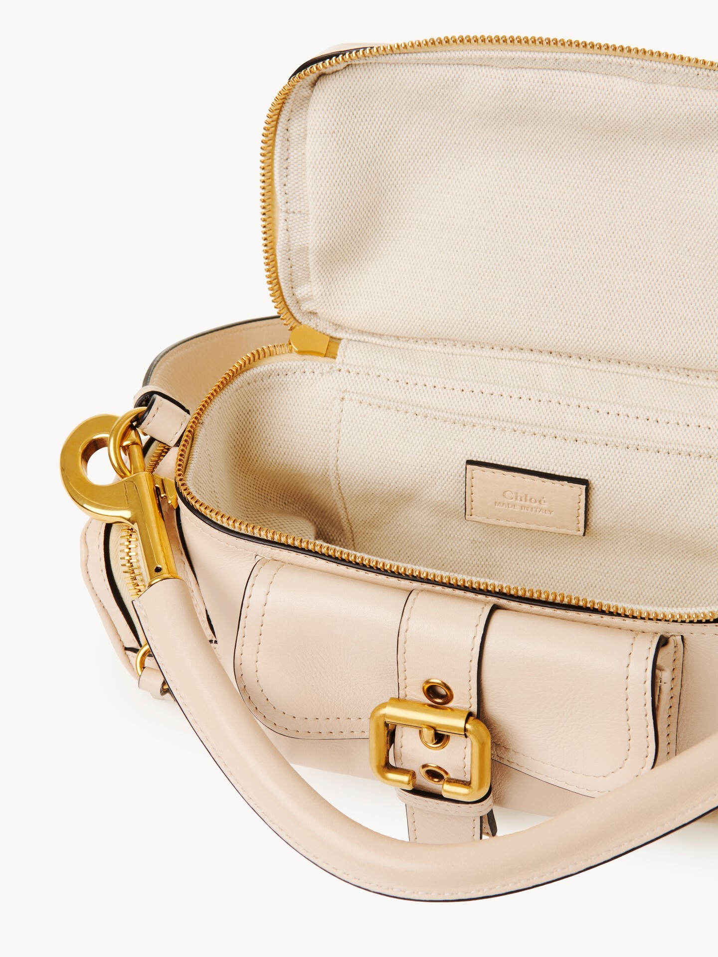 Small Camera bag in shiny leather - 6