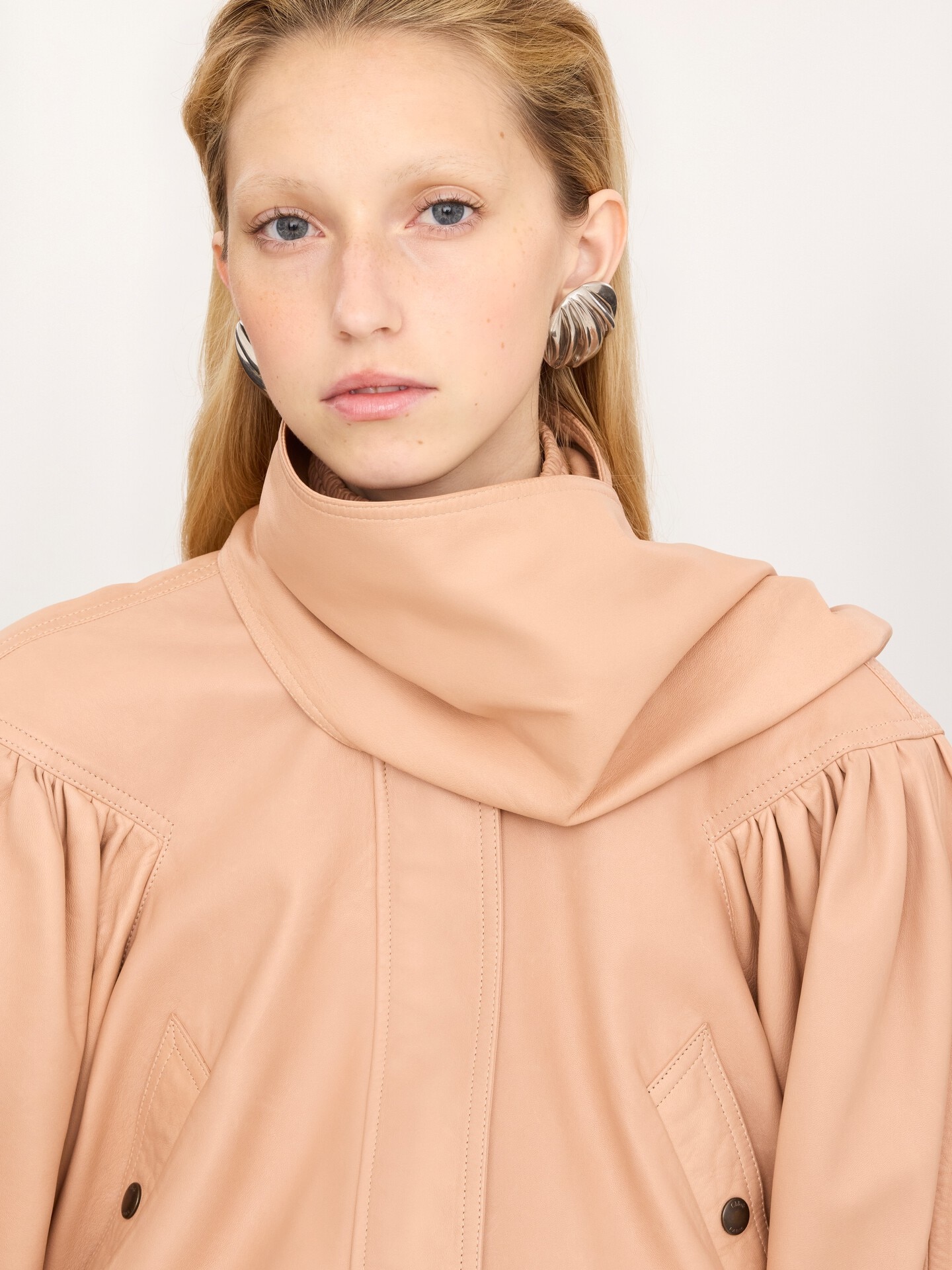 Cropped scarf leather jacket - 7