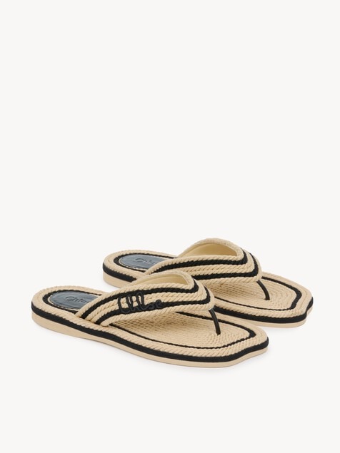 Chlo&eacute; Sand sandal