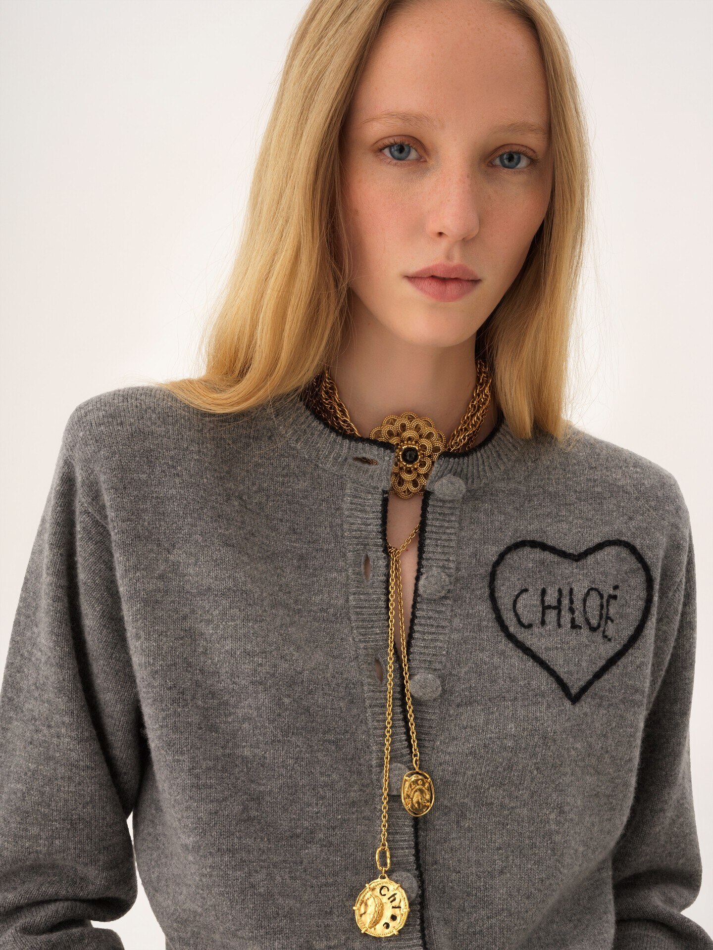 Cardigan ajust&eacute; en maille de laine et cachemire &agrave; logo - 6