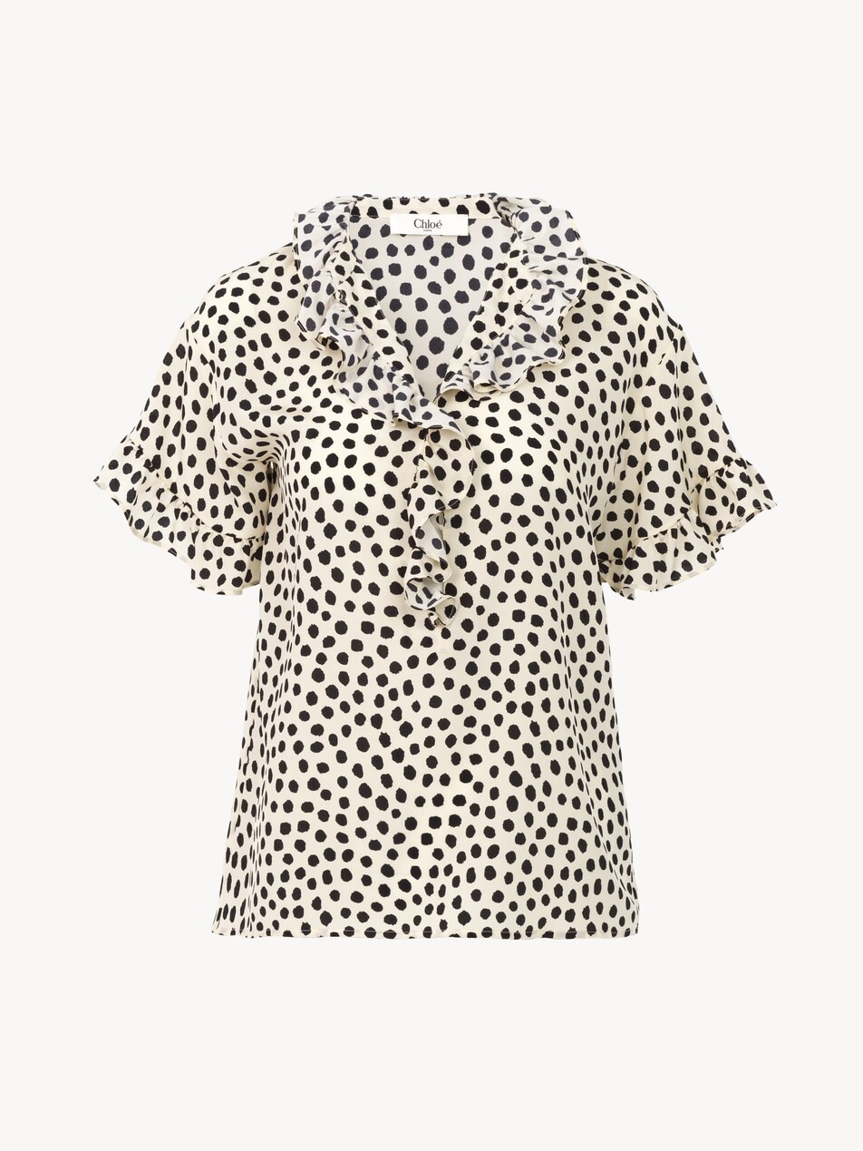 Short-sleeve ruffle top in cr&ecirc;pe de chine