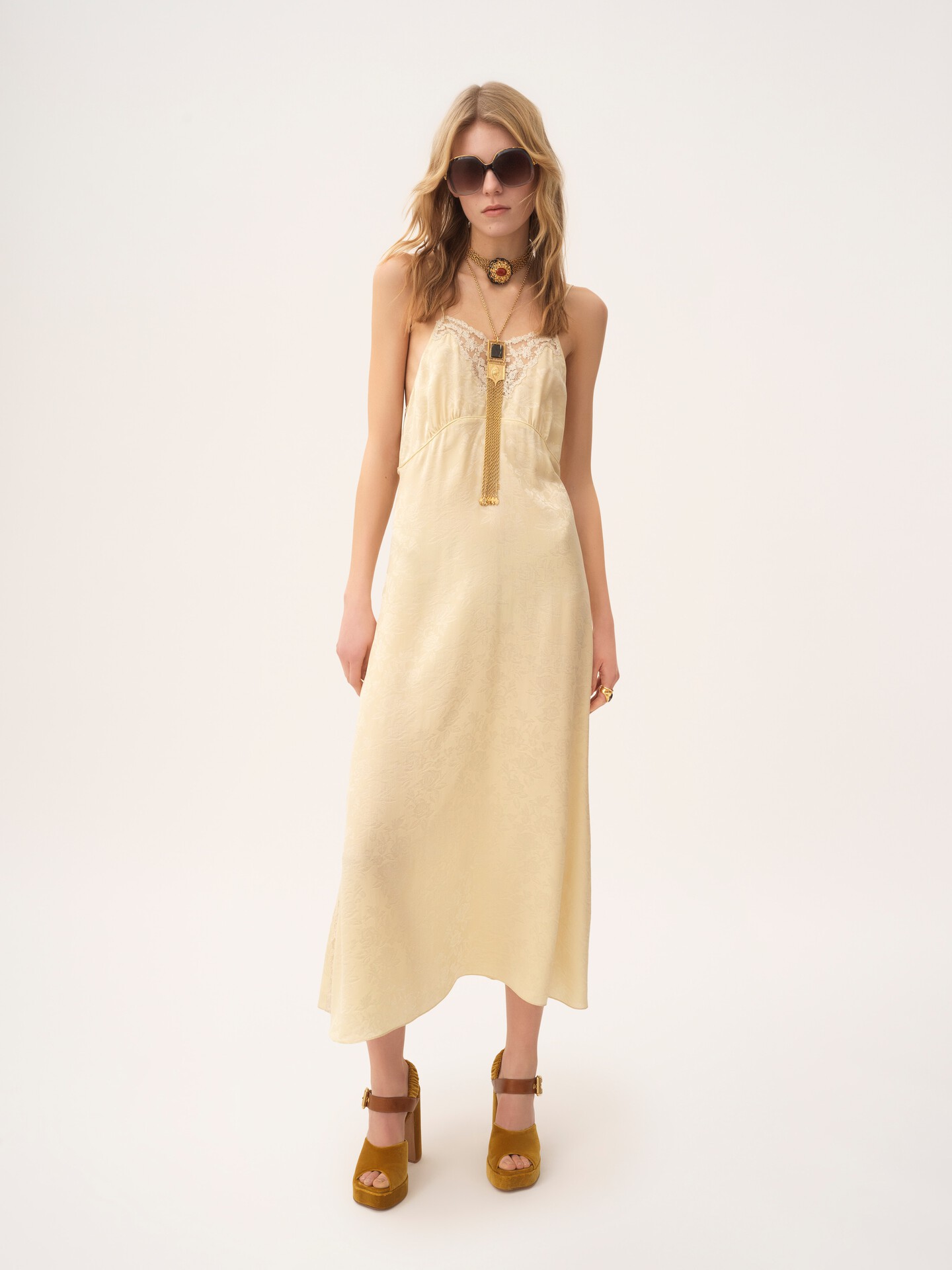 Midikleid mit schmalen Tr&auml;gern aus Seidenjacquard und Spitze - 3