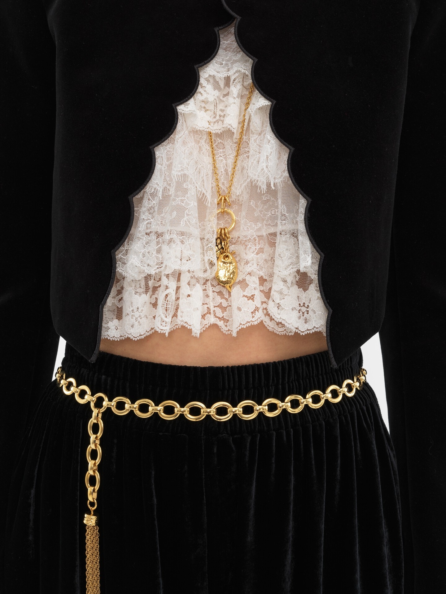 Scalloped Spencer jacket in velvet - 7