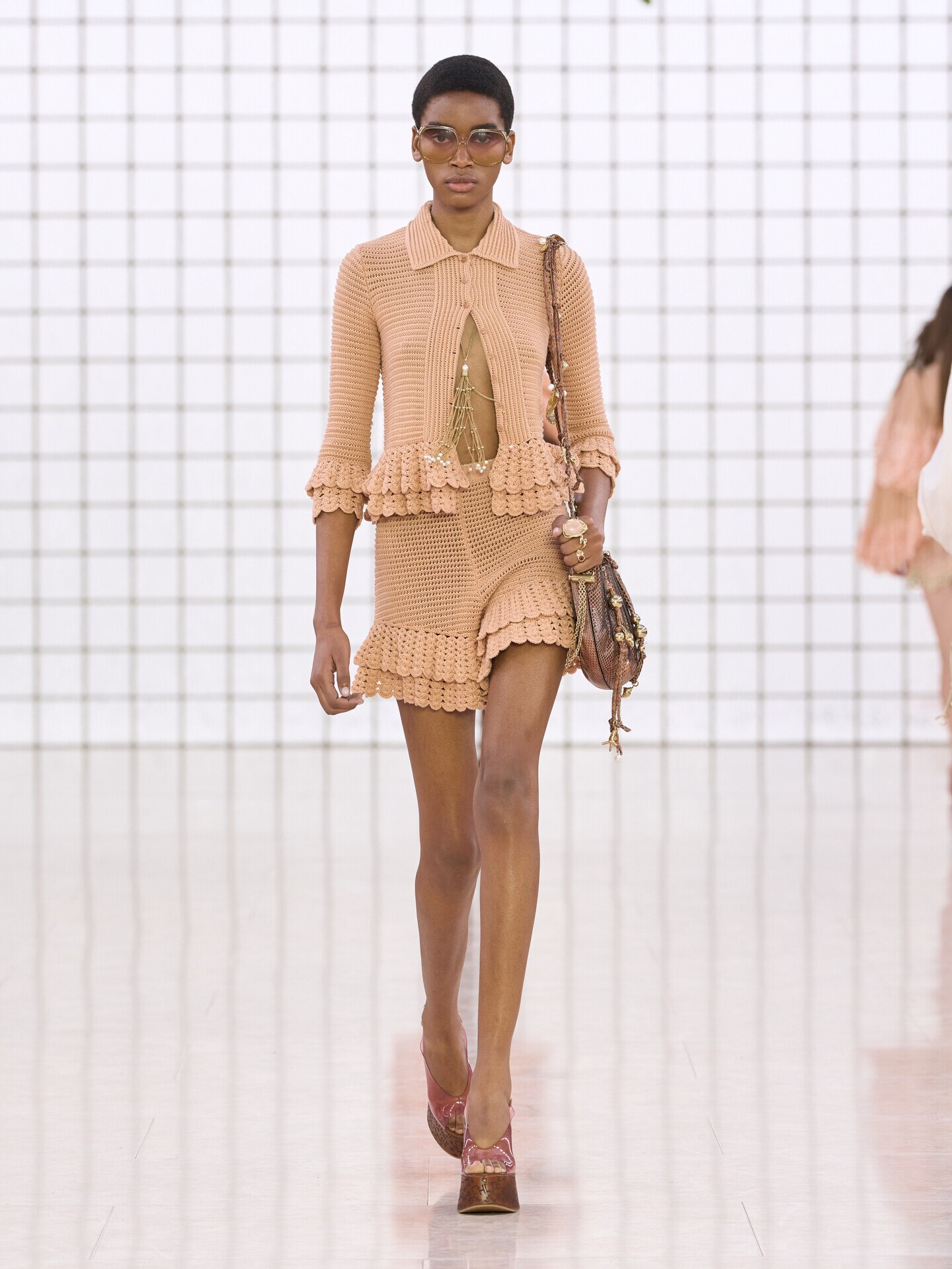 Look 39 - 1