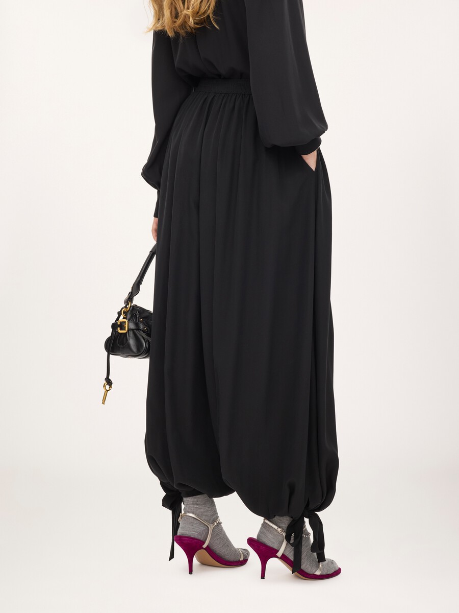 Fluid pleated pants in cr&ecirc;pe de chine - 5