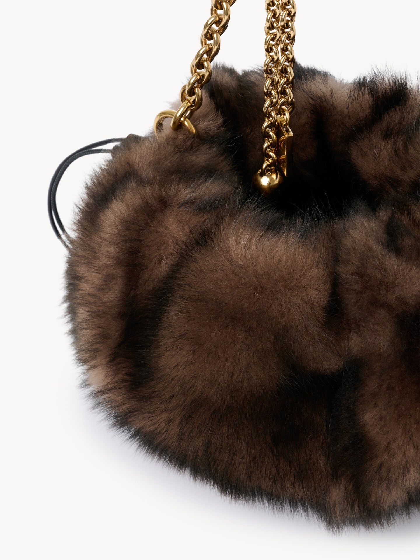 Chlo&eacute; Pliss&eacute; shoulder bag with chain in shearling - 6