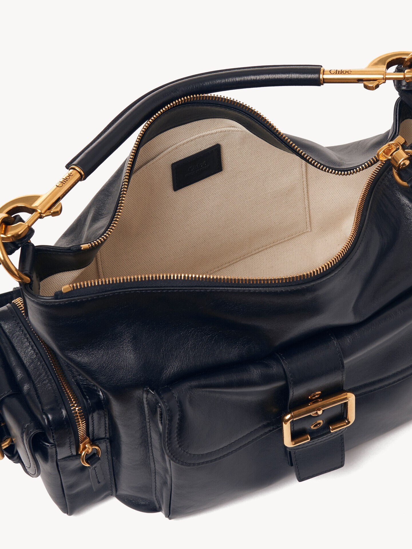Camera bag in shiny leather - 6