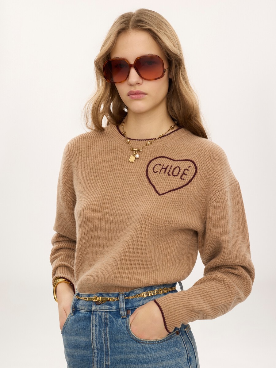 Cropped fitted logo sweater in a wool & cashmere knit - 4