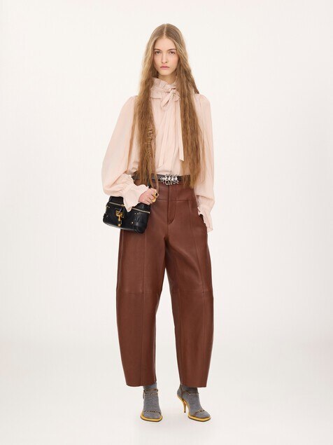 Tie-front ruffled blouse in cr&ecirc;pe de chine