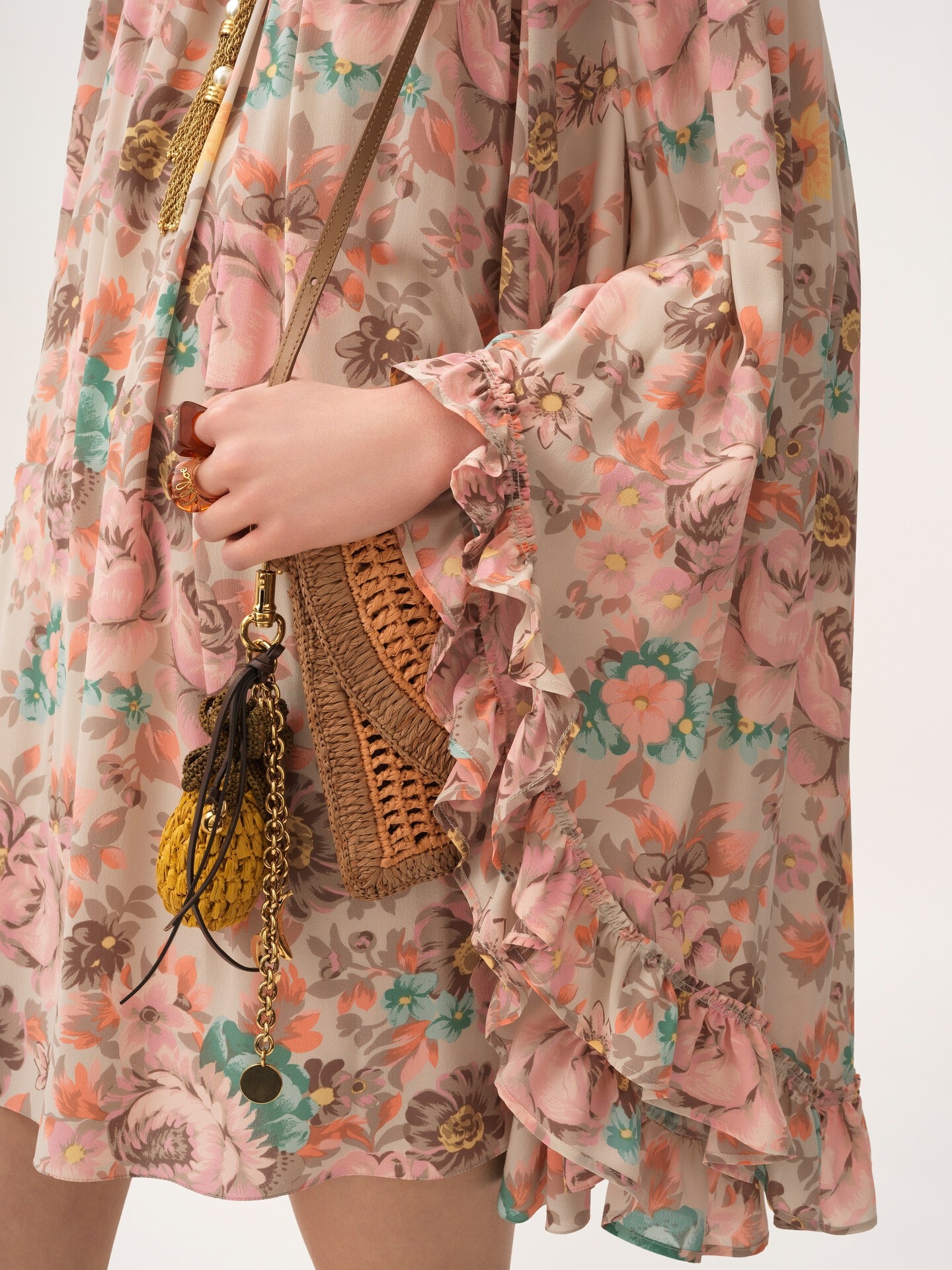 Mini robe encolure bateau &agrave; volants en cr&ecirc;pe de chine - 7