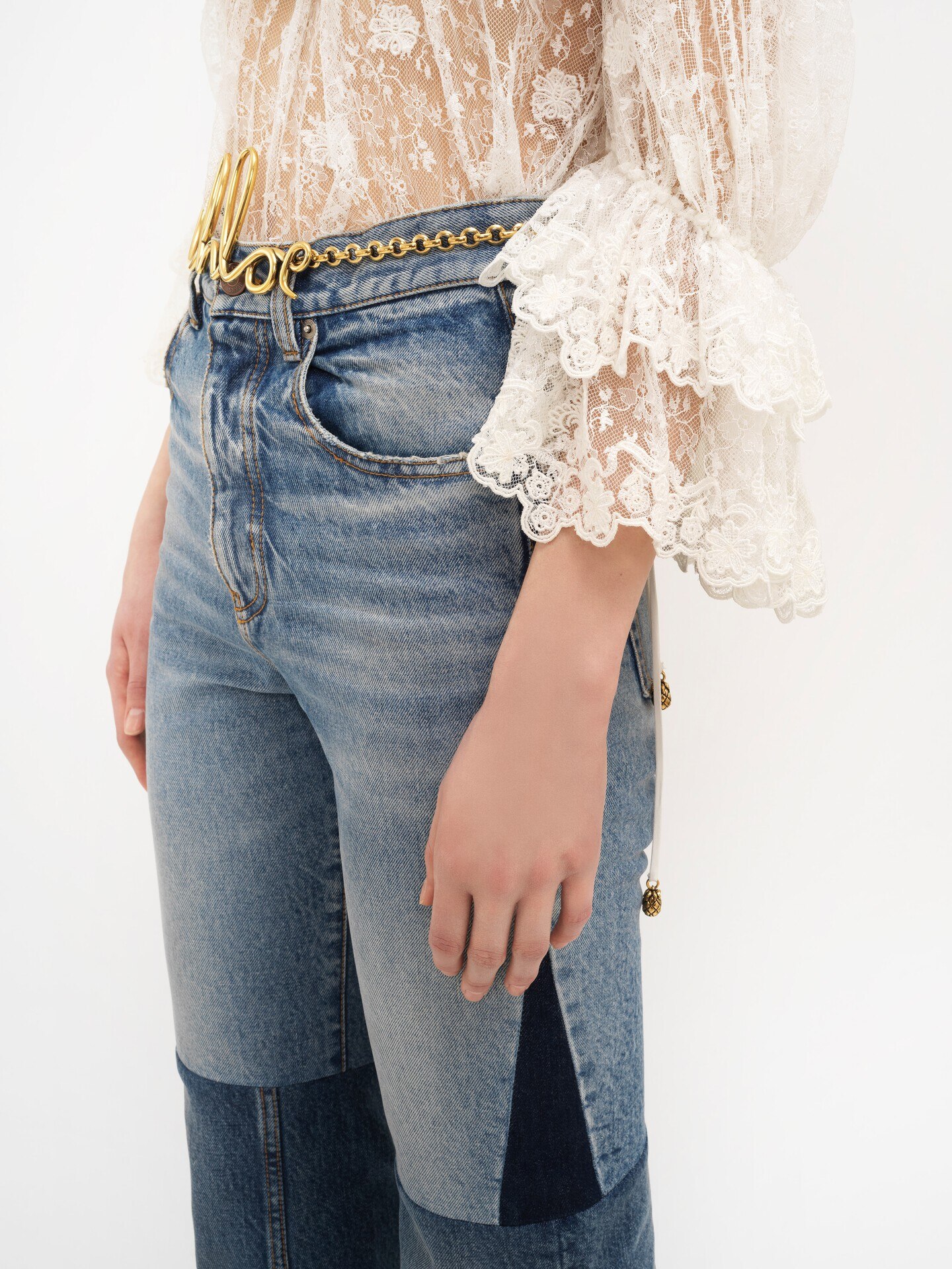 Jean patchwork &eacute;vas&eacute; en denim - 8