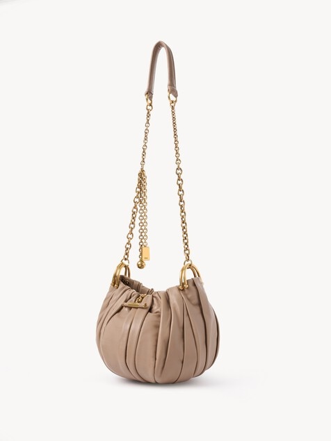 Chlo&eacute; Pliss&eacute; shoulder bag with chain in pleated leather