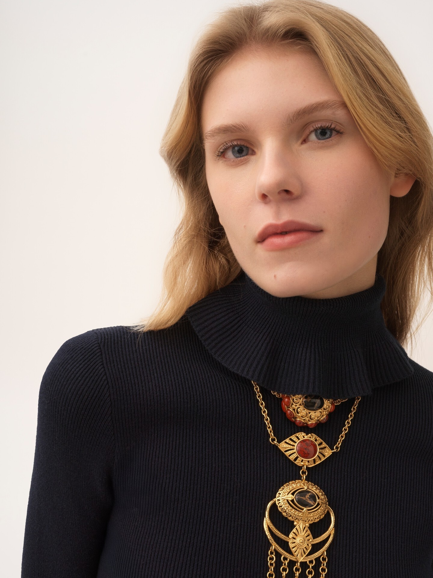 Pull col roul&eacute; ajust&eacute; en maille de coton et laine - 6
