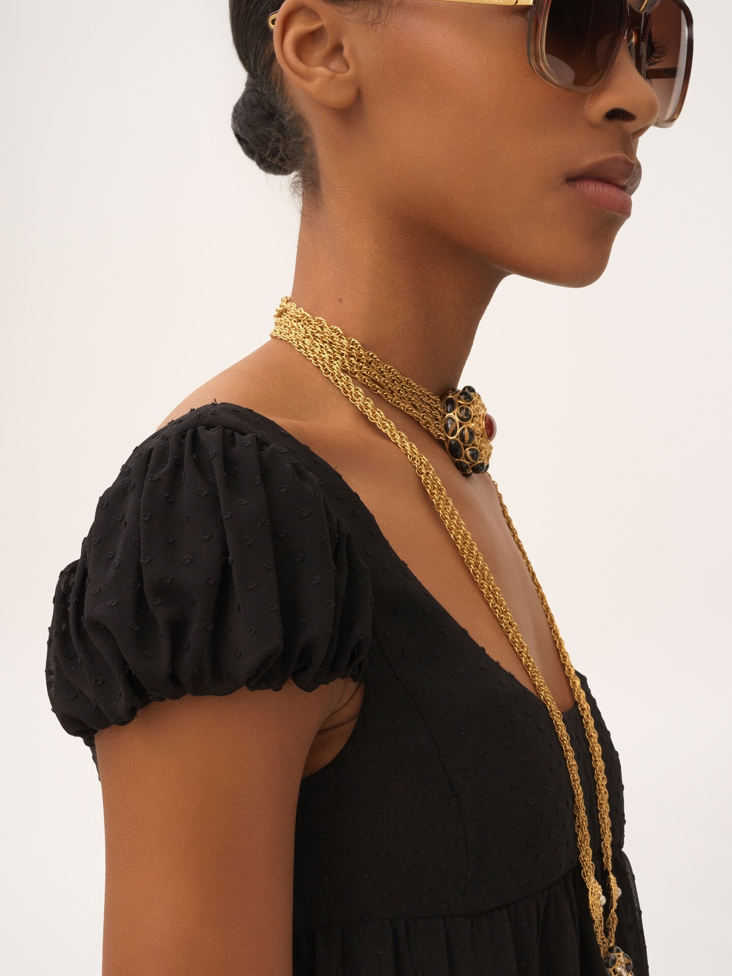 Puff-sleeve long dress in silk plumetis - 6