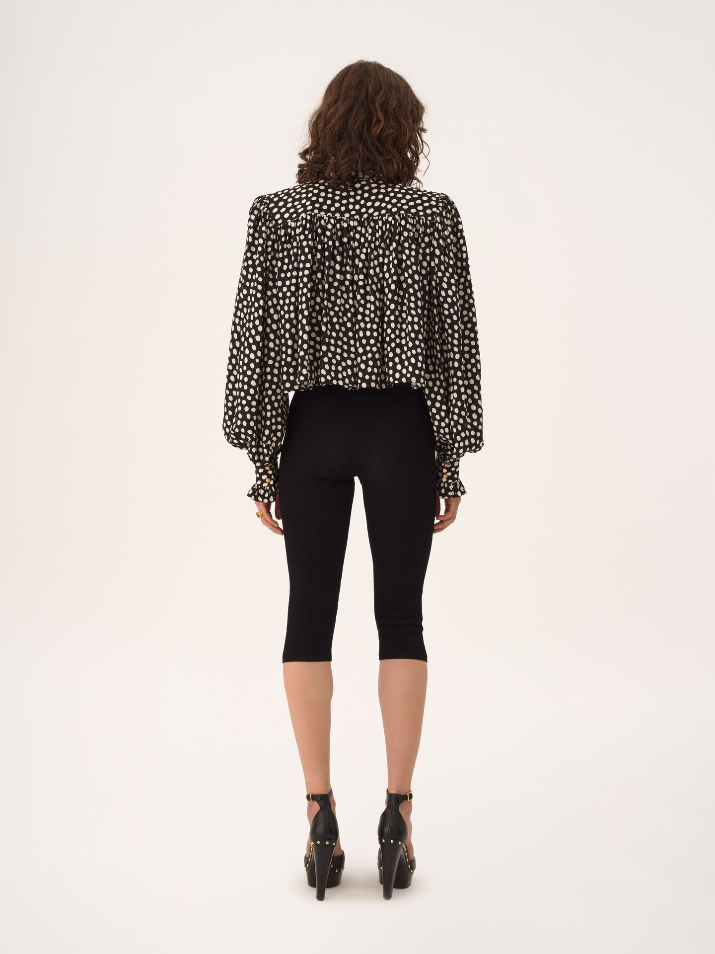 Gerafftes hochgeschlossenes Oberteil aus Seidenjacquard im Maxi-Stil - 7