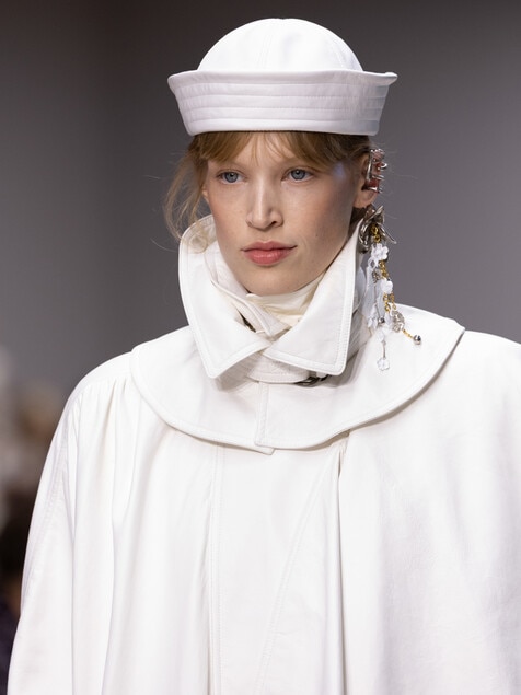 Look 19