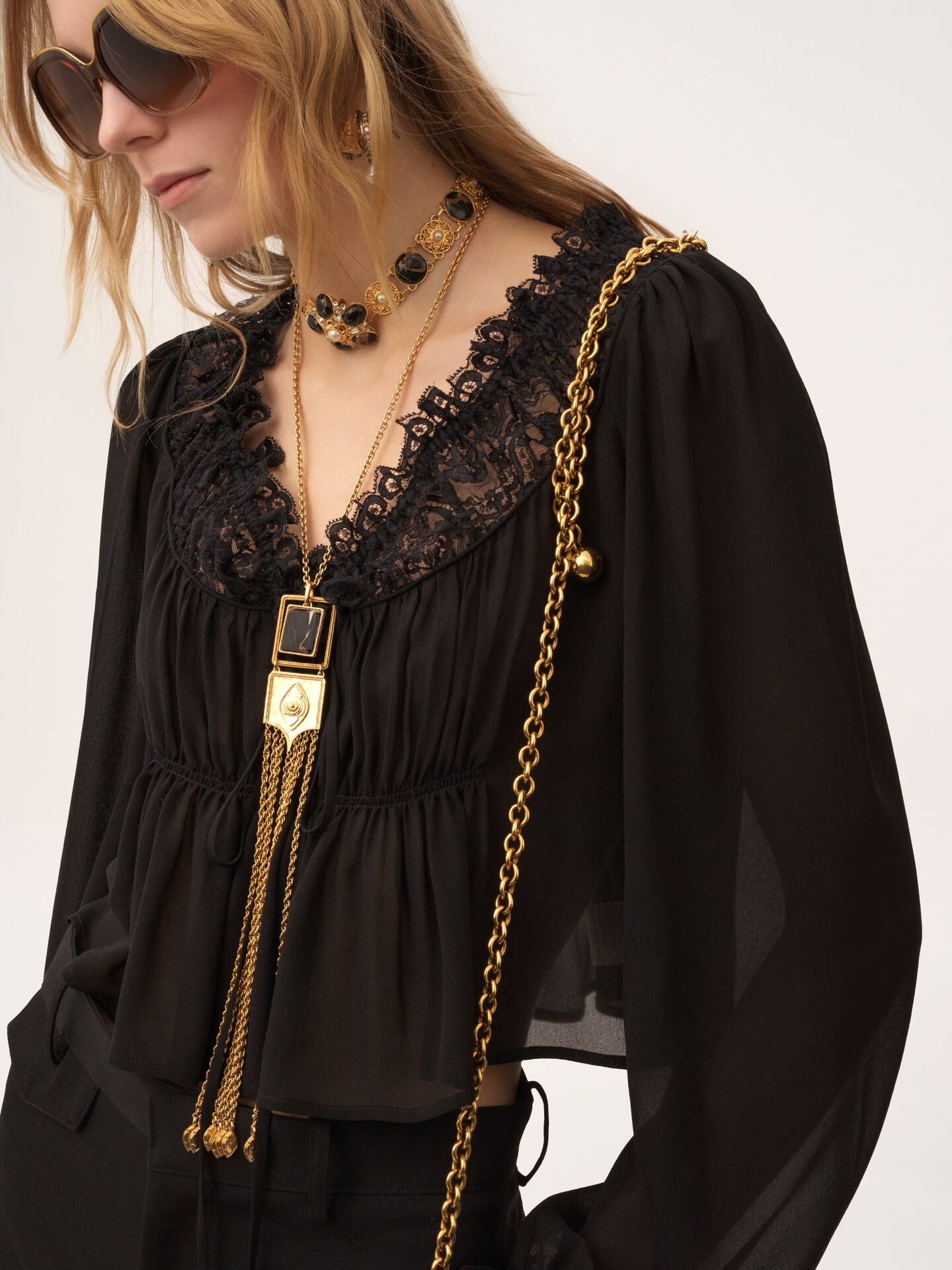 Scoop-neck cropped top in silk georgette & lace - 6