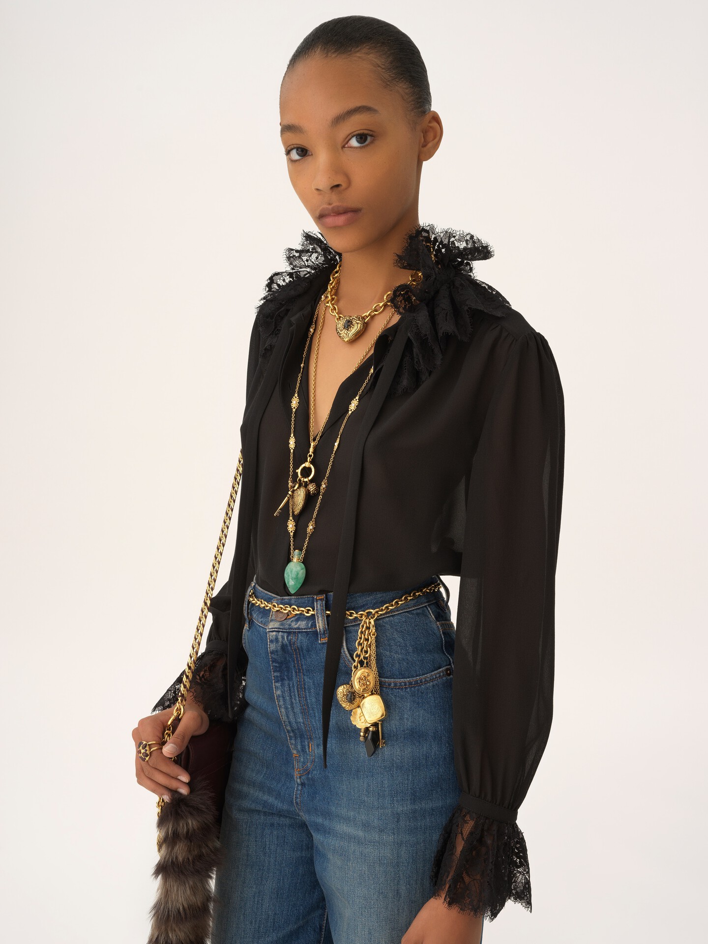 Flie&szlig;ende Bluse aus Seidengeorgette und Spitze - 4