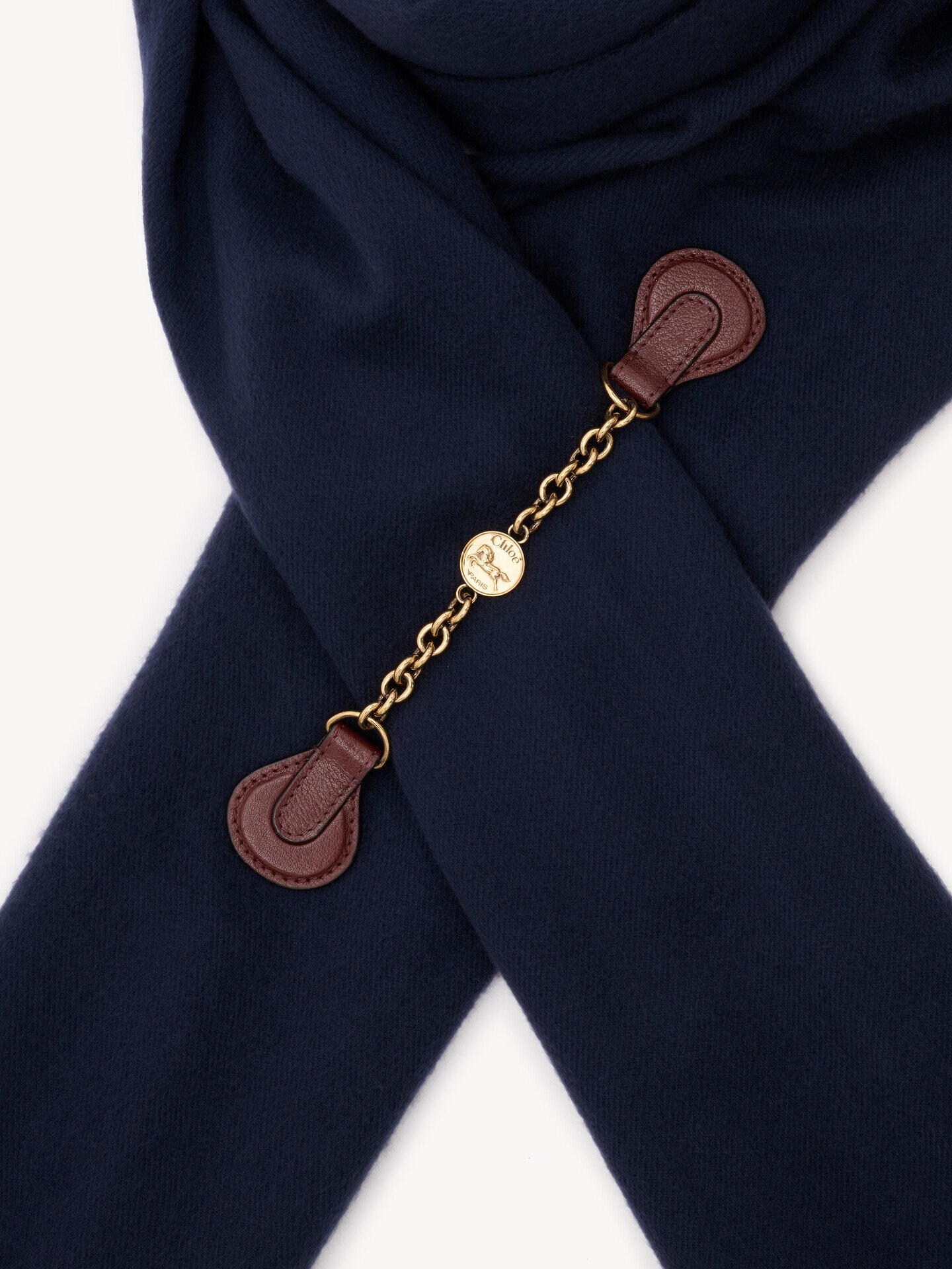 The Chlo&eacute; Horse Medal scarf in wool - 5