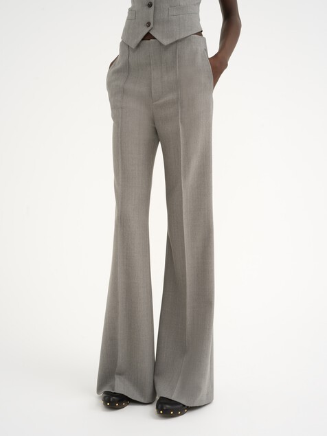Pantalon &eacute;vas&eacute; en laine grain de poudre