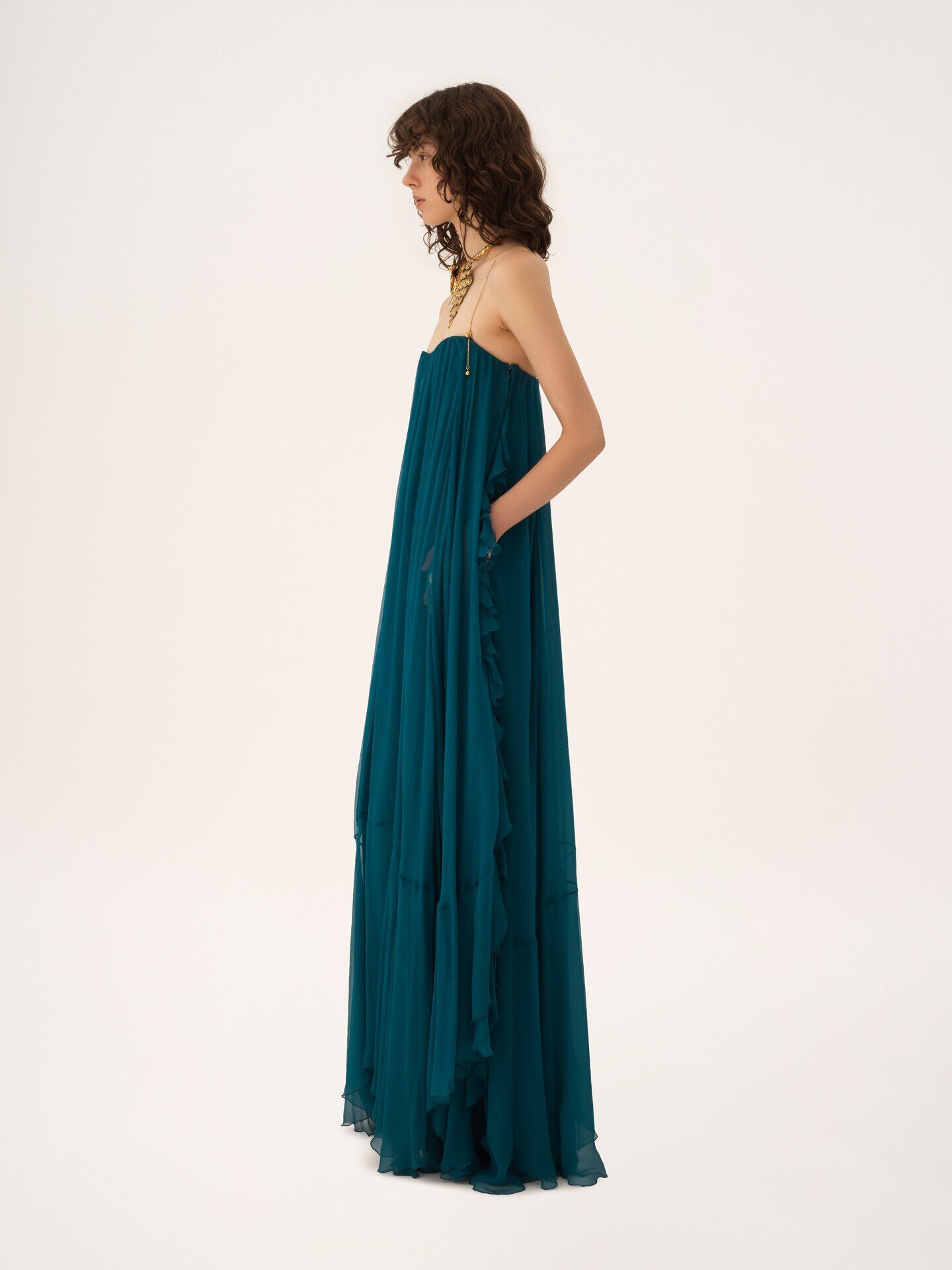 Sleeveless long dress in silk mousseline - 5.0