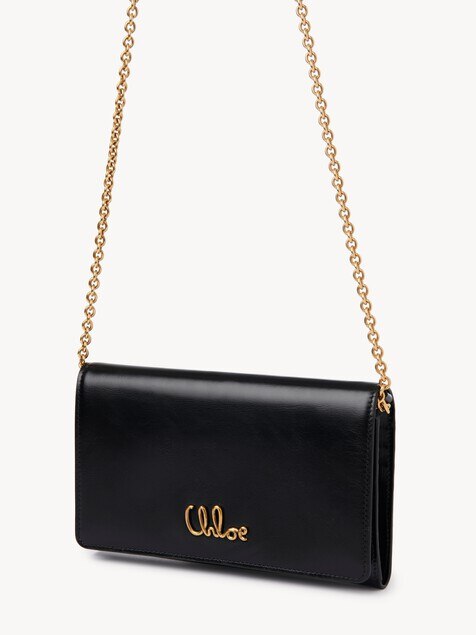 Chlo&eacute; Iconic flap wallet on chain in shiny leather