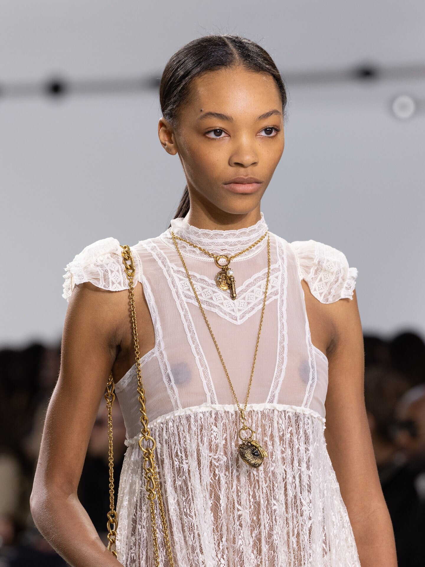 Look 12 - 2