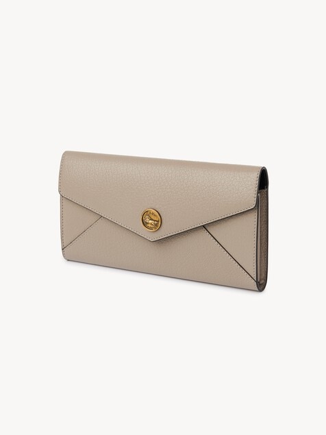 Cartera larga con solapa Envelope de cuero granulado