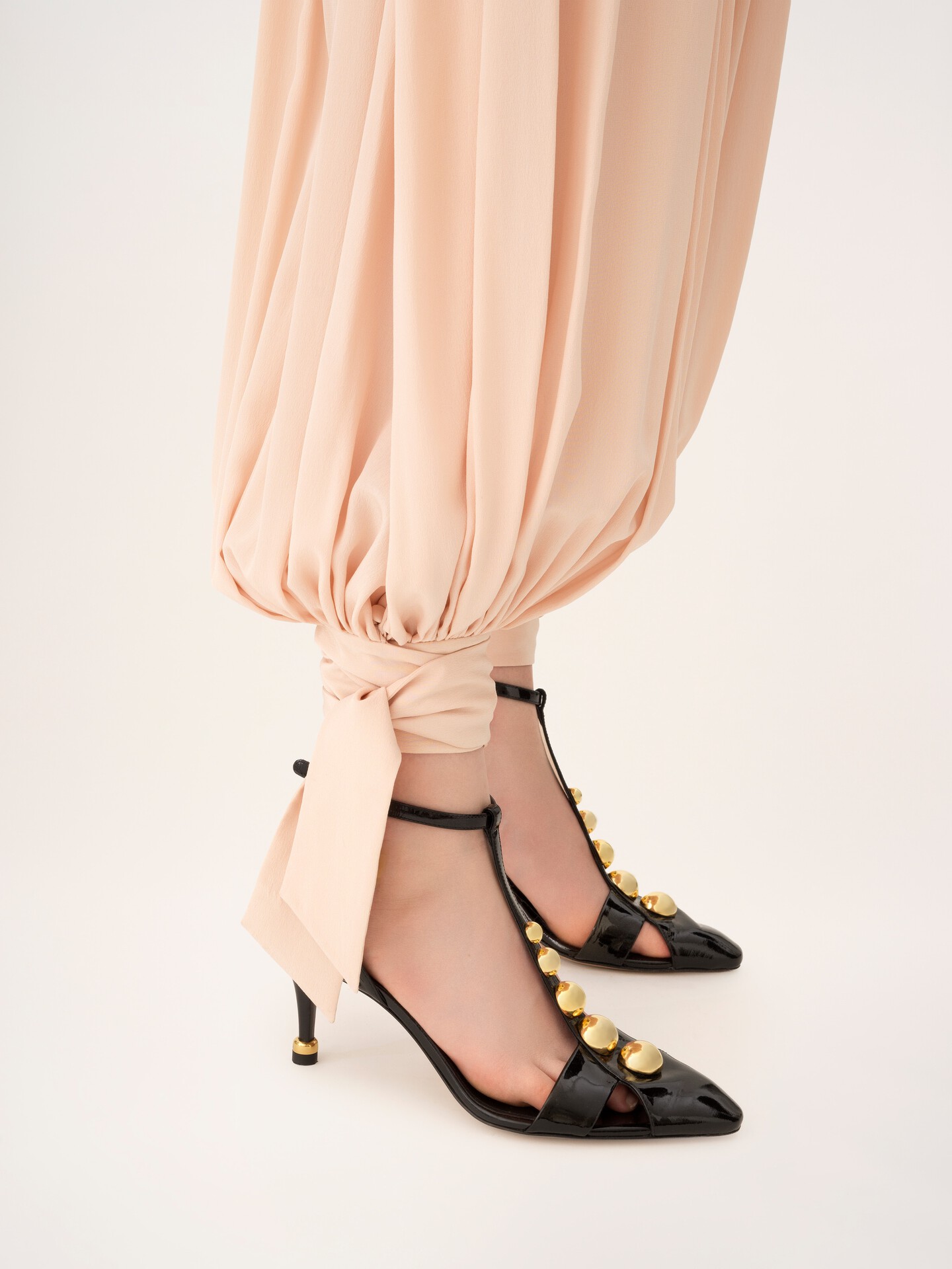 Fluid cropped trousers in silk - 5.0