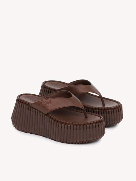Nama wedge slide