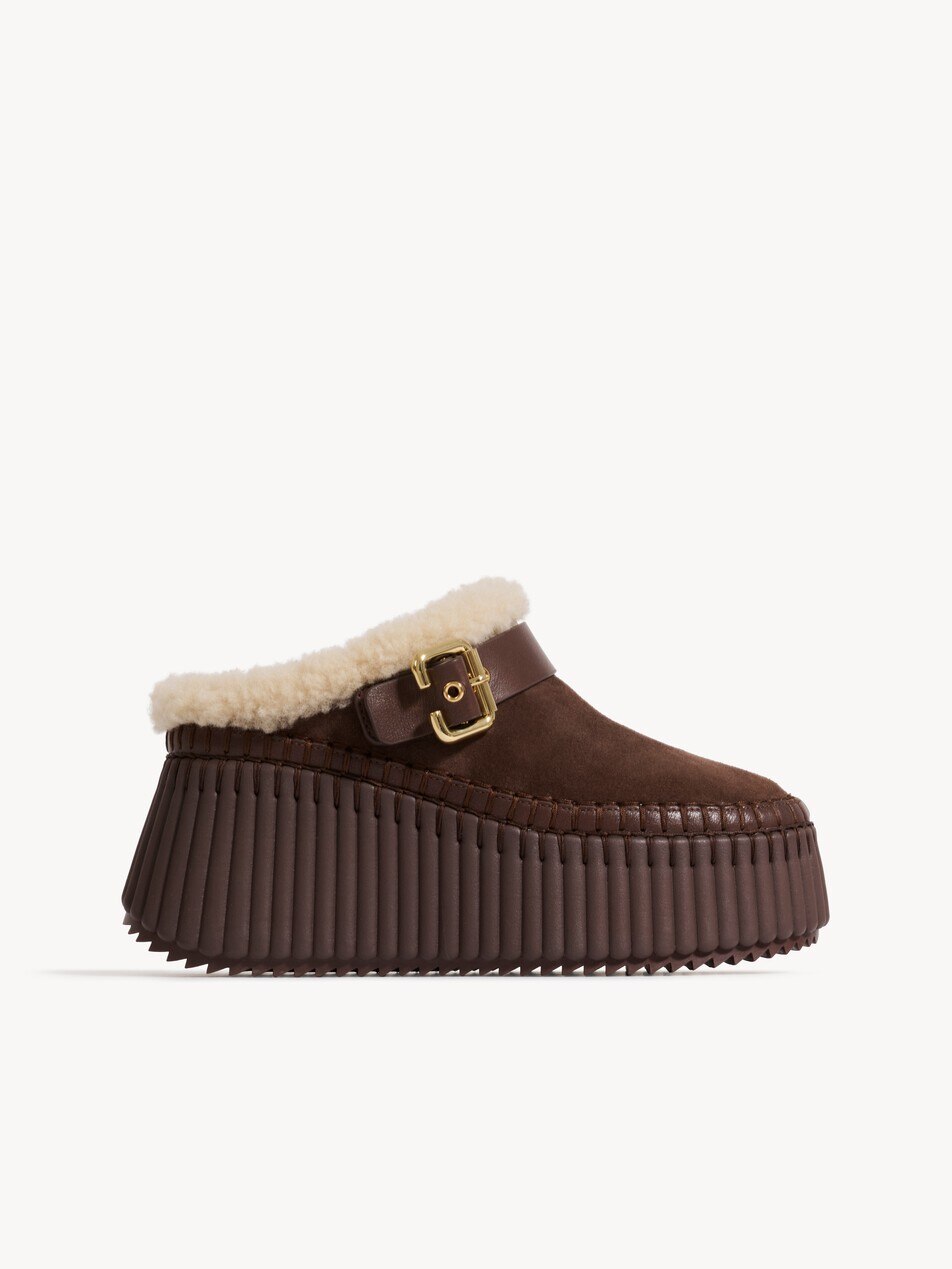 Nama wedge mule