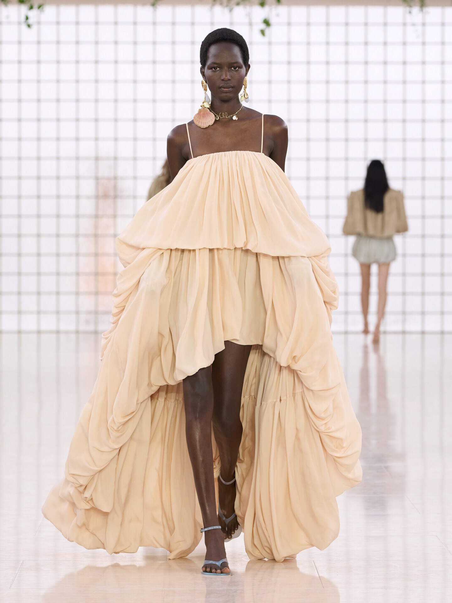 Look 37 - 1