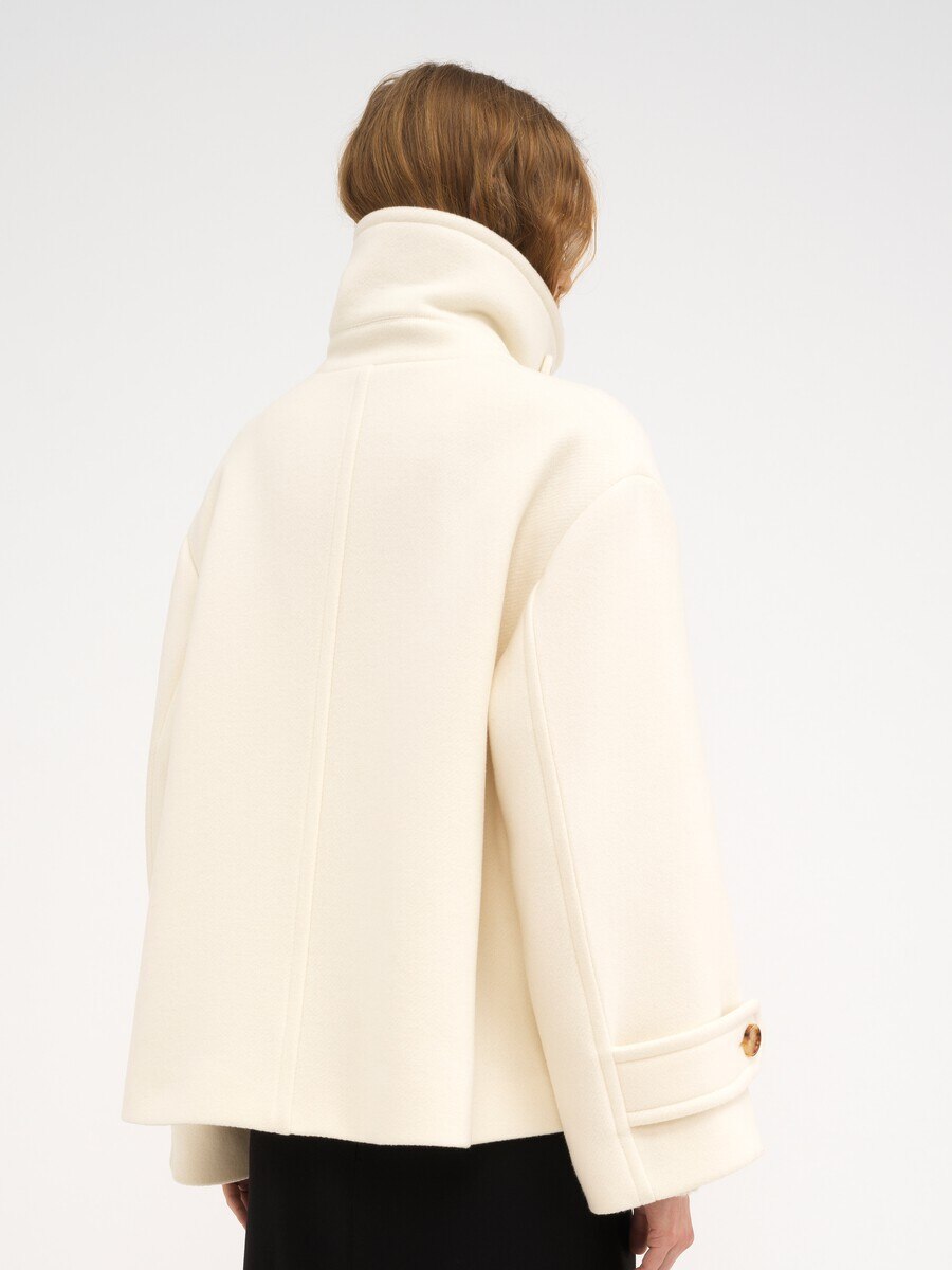 Oversized short coat in wool - 4