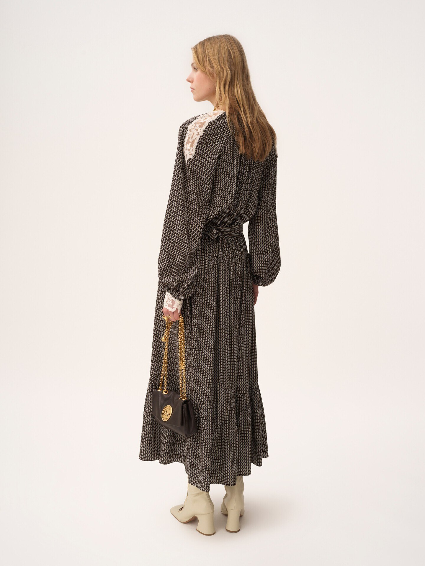 Open-neck top in cr&ecirc;pe de chine & lace - 5