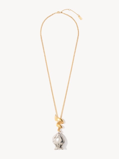 The Chlo&eacute; Bloomcraft pendant necklace