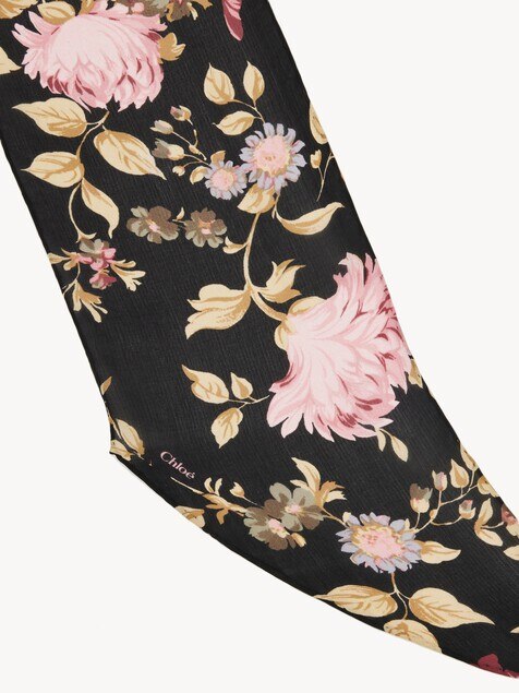 The Chloé Peonies bandeau scarf in silk charmeuse
