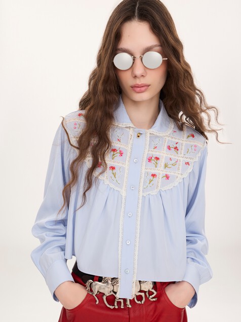 Cropped blouse in silk, cotton poplin & lace