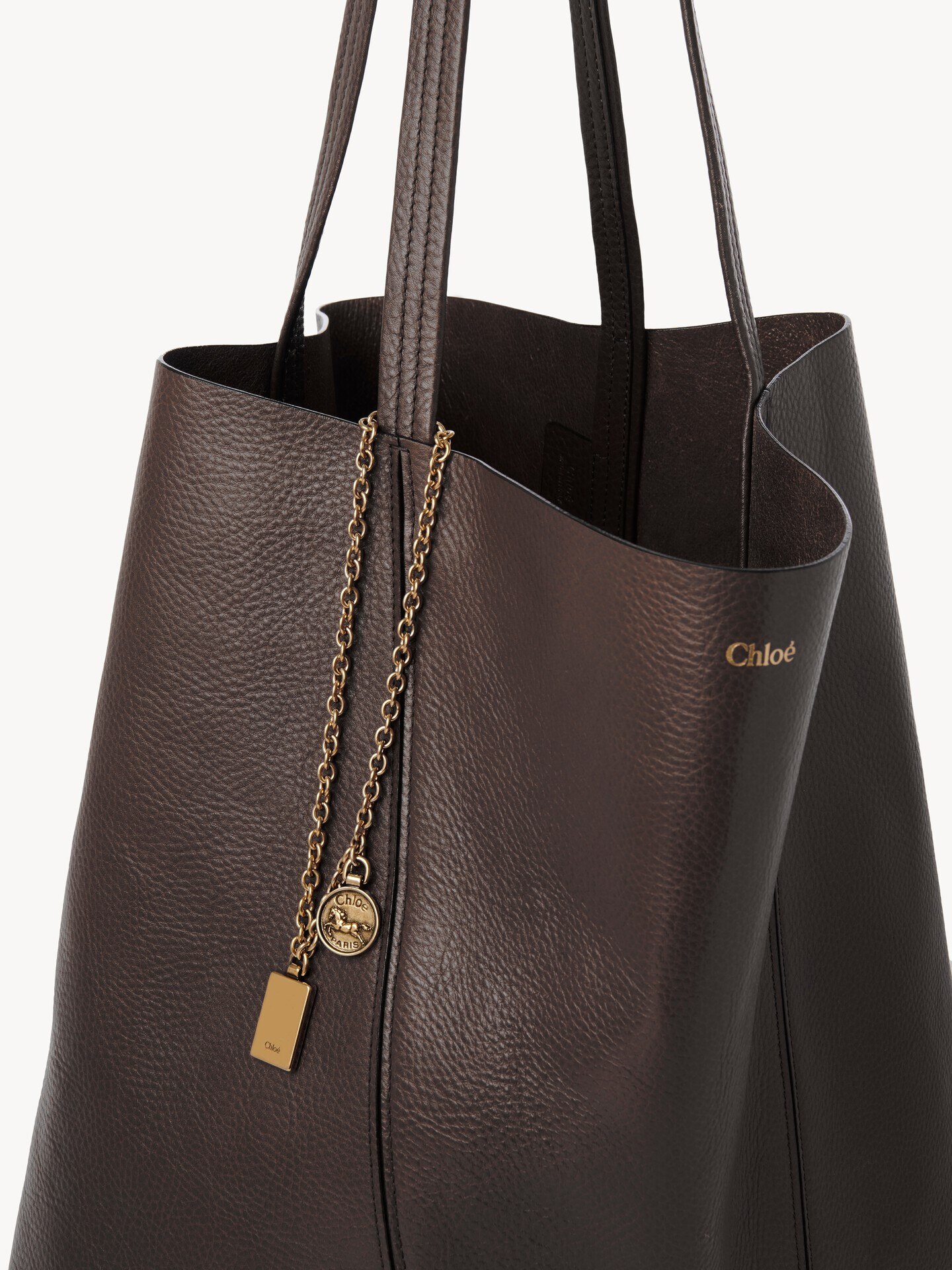 Large Chlo&eacute; Spin tote bag in grained leather - 6.0