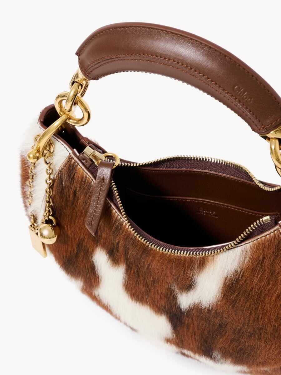 Bolso hobo Chlo&eacute; Banana peque&ntilde;o con cremallera de cuero con pelo - 7